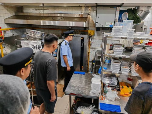 石景山重拳出擊嚴(yán)查“幽靈外賣(mài)” 筑牢食品安全防線 同時(shí)規(guī)范勞動(dòng)保護(hù)用品銷(xiāo)售